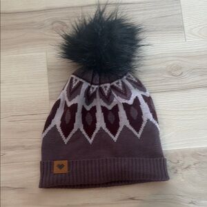 Obermeyer Women‘s Purple and Black Pom-Pom Beanie